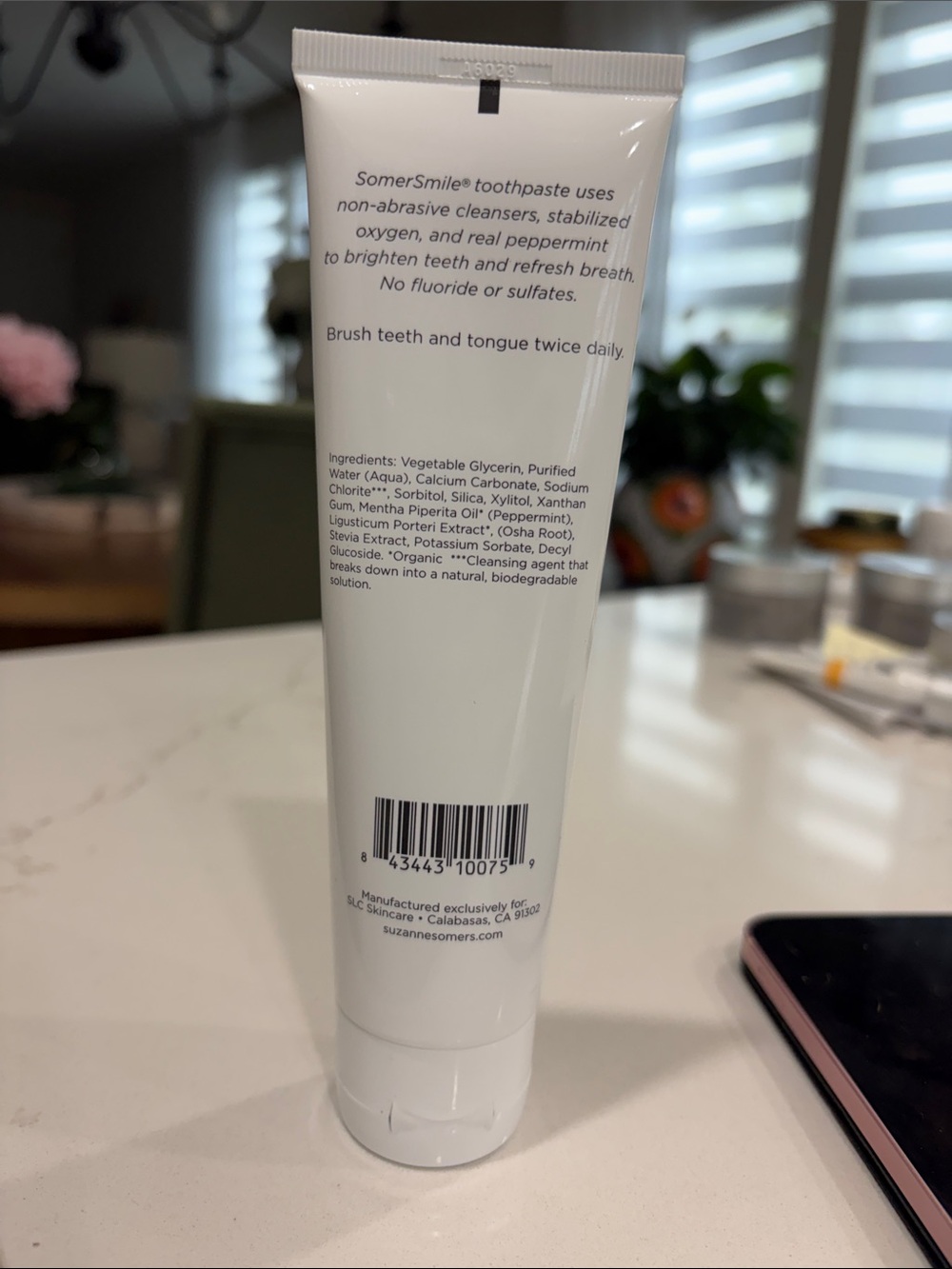 Peppermint Toothpaste - White Tube
As is all things organic with Suzanne Somers - Picture 2 of 2